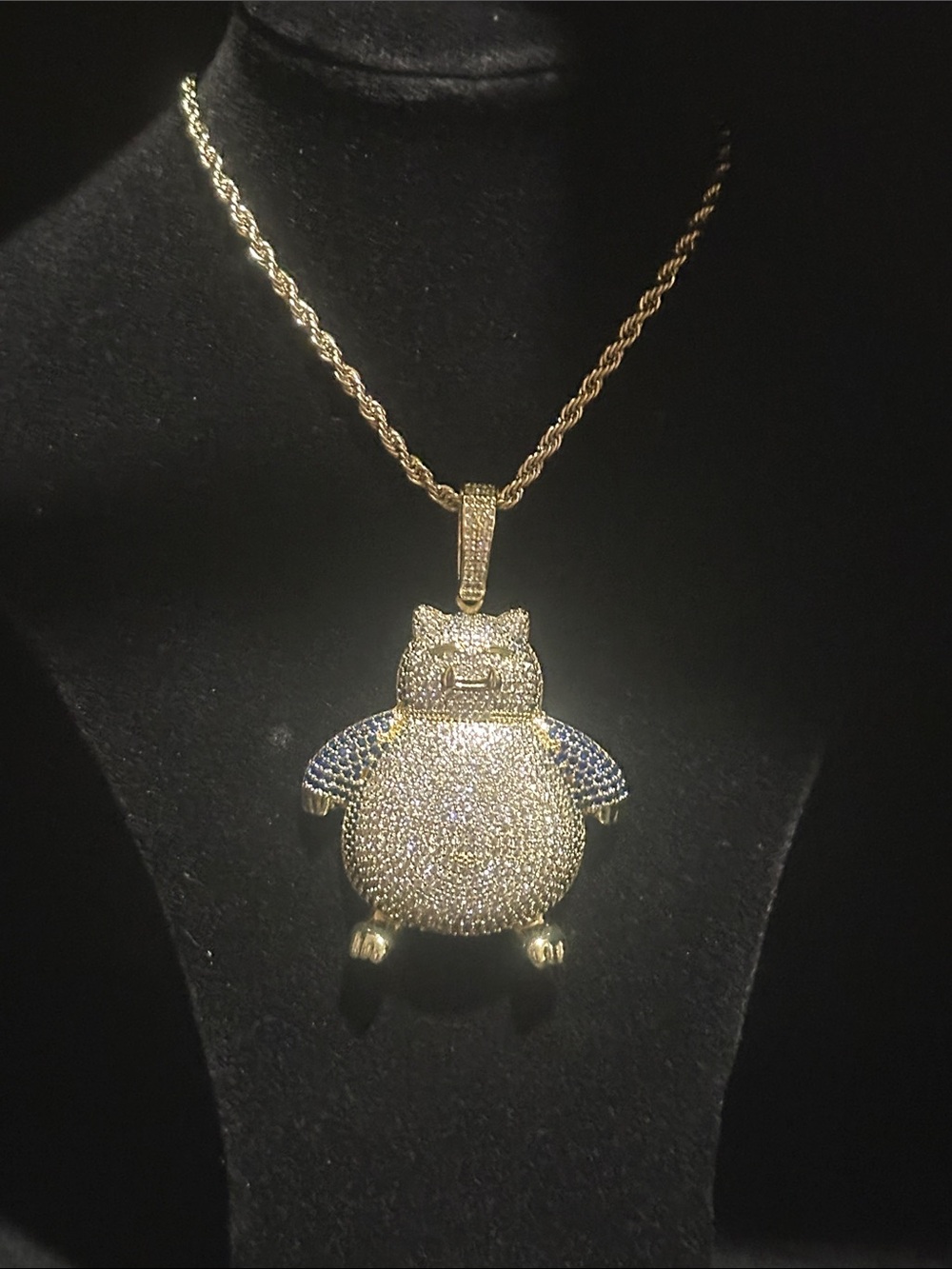 Gold Tone Snorlax Pokémon Pendant Necklace - Sparkling Gold